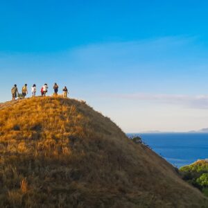 Labuhan,Bajo,-,Jul,30,,2024:,Peoples,Enjoying,Beautiful,Sea